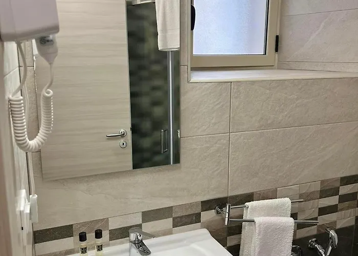 Costa Degli Dei 3* פיצו