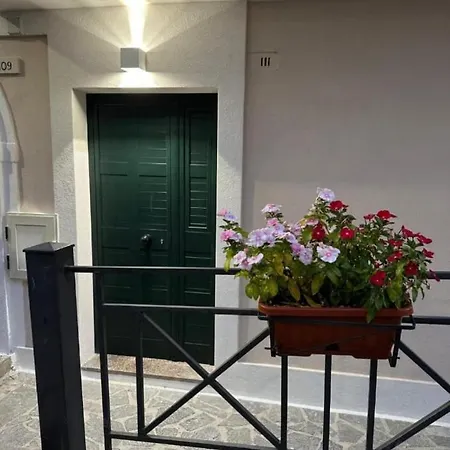 Costa Degli Dei Couette-café 3*